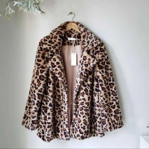 Vegan Fur Leopard Print Coat - Picture 6 of 16